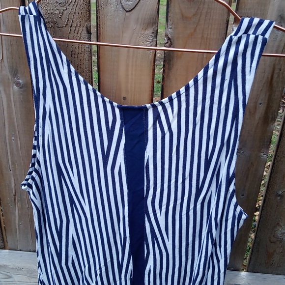 Cato Striped Flowy Tank Top - Picture 10 of 12
